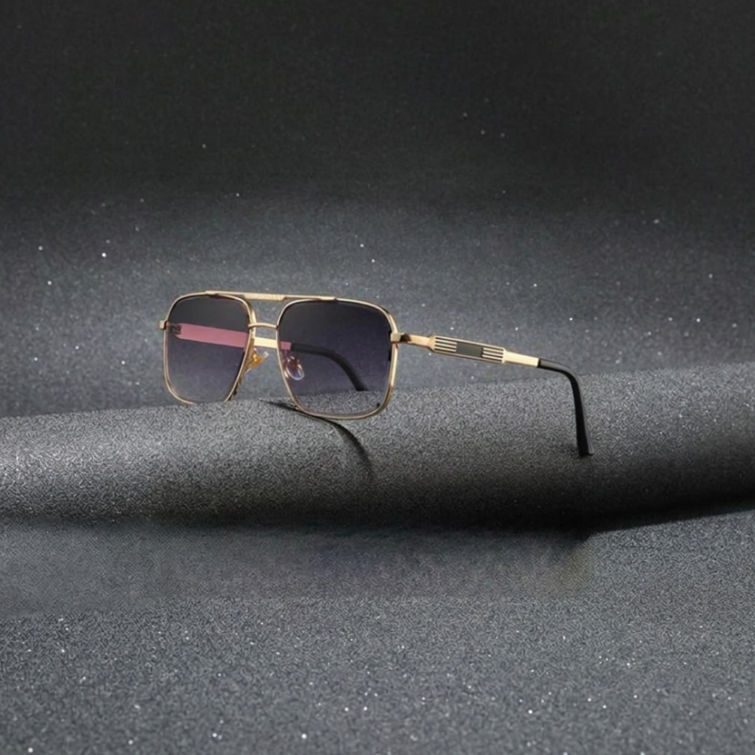 Navigator – Gold / Gradient Grey