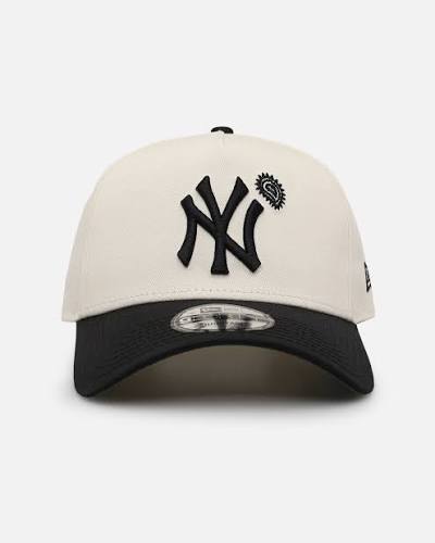 New Era 9FORTY A-Frame Snapback cap featuring the New York Yankees logo